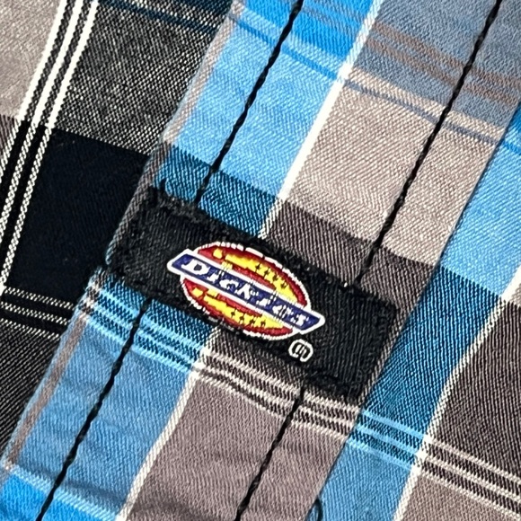 Dickies Blue and Black Casual Button Down Shirt Summer Check Short Sleeve - Picture 5 of 6